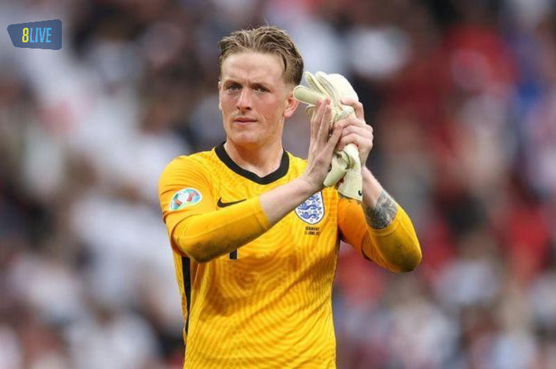 Thủ thành đáng tin cậy của đội tuyển Anh Jordan Pickford